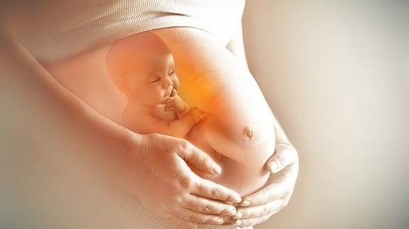 Bệnh lậu lây qua đường nào? 3 Con đường chính bạn cần biết 3 Lây từ mẹ sang con